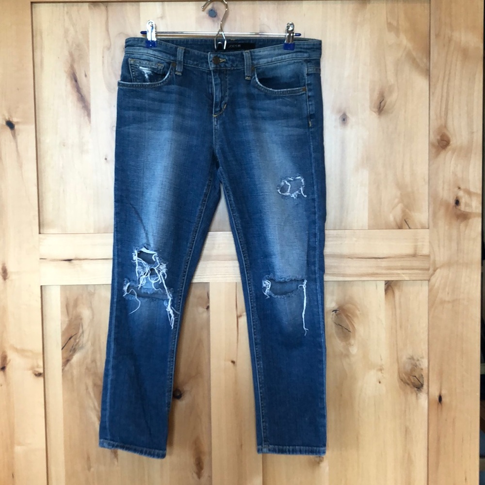 Joes distresses capri jean